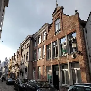Large 3 Bedroom House With Terrace In The Center Of Bruges Belgique